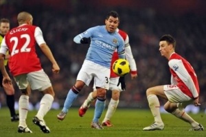 تشيلسي يواصل التعثر وارسنال يتعادل مع مانشستر سيتي