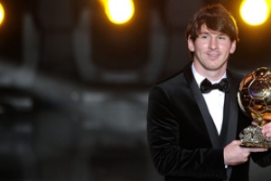 ميسي مازال يؤكد أحقية تشافي وإنييستا في جائزة أفضل لاعب في العالم