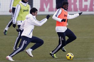 أديبايور ينضم إلى تشكيلة ريال مدريد لملاقاة أوساسونا