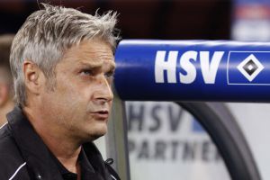 هامبورغ يقيل آرمين بعد الهزيمة الثقيلة أمام بايرن ميونيخ