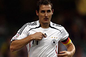 كلوزه يتذمر من الجلوس على مقاعد بدلاء بايرن ميونيخ