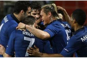 فرنسا تهزم لوكسمبورج بثنائية في تصفيات يورو 2012 