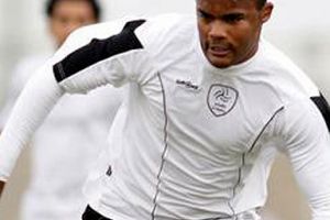 الأهلي المصري يرفض عودة الأنجولي فلافيو 