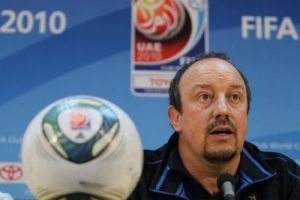 صن: أستون فيلا قد يلجأ إلى المدرب الأسباني بنيتيز