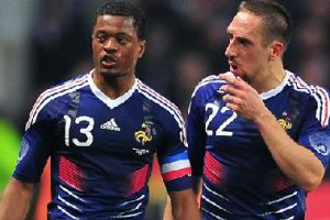 الفرنسيان ريبري وايفرا قد يخرجان من قائمة الاساسيين امام كرواتيا