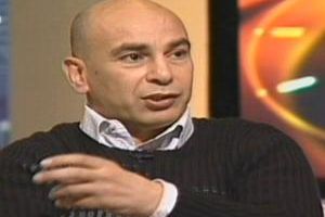 حسام حسن يعنف لاعبيه عقب الهزيمة الودية أمام الشرقية للدخان 