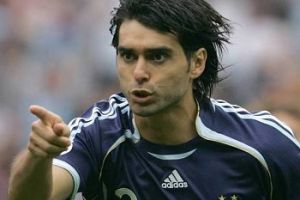 أيالا ينتقد أسلوب مارادونا في التعامل مع لقاء ألمانيا بالمونديال 