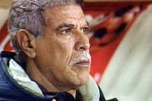 اتحاد الكرة المصري يفكر في بقاء جهاز حسن شحاته 
