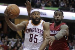 كليفلاند يهزم ميامي على رغم تألق جيمس