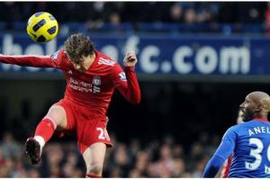 لوكاس يمدد عقده مع ليفربول