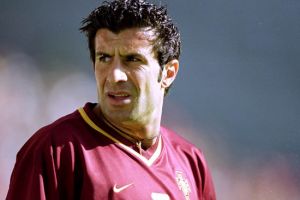 فيغو يحذر برشلونة من شاختار دونيتسك