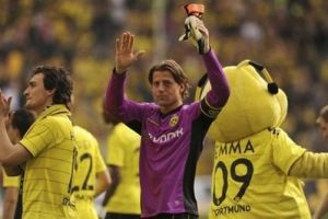 دورتموند يفلت من الهزيمة في اللحظات الأخيرة