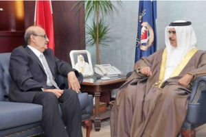 وزير الداخلية يقدّر دور الصحافة في مسيرة العمل الأمني