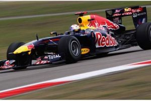 فيتل أول المنطلقين في شنغهاي