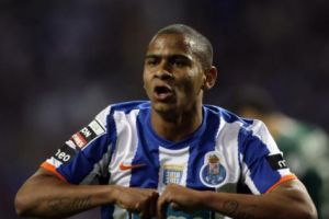 بورتو يواصل انتصاراته في الدوري البرتغالي