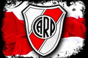 ريفر بليت يحافظ على الصدارة في يوم التعادلات