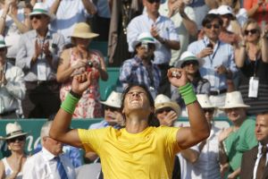 نادال يحتفظ بالقمة وفيش بقائمة العشرة الأوائل