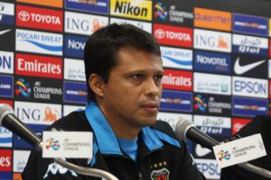 الوصل يقيل مدربه سيرجيو فارياس