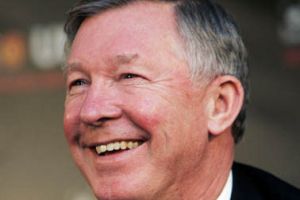 فيرجسون يلمح لإمكانية التخلص من بعض لاعبي مانشستر خلال الصيف