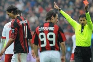 غالياني: إبراهيموفيتش 'زبون مستديم' للحكام