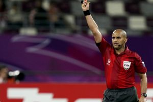 الحكم الإماراتي علي حمد يدير مباريات مونديال الناشئين