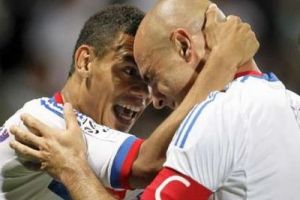 ليون يتعادل مع بريست في الدوري الفرنسي