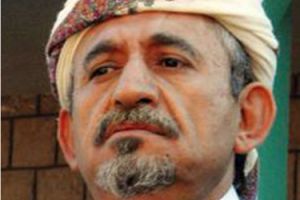 صادق الأحمر