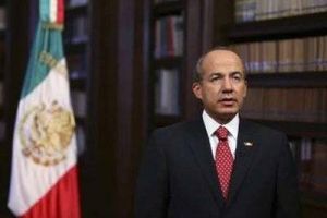 الرئيس المكسيكي يدافع عن لاعبيه المتهمين بتعاطي المنشطات 