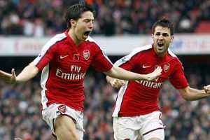 فينغر متمسّك بنصري وفابريغاس