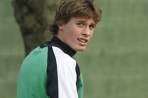 إيفرتون يعود لملاحقة لاعب ريال الصاعد كاناليس