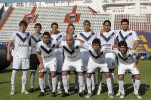 فيليز سارسفيلد بطلا للدوري الأرجنتيني