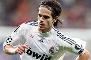 الأرجنتيني جاجو يقترب من ليفربول