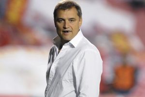 مدرب بينارول يرى موقف فريقه 'أصعب' في نهائي الليبرتادوريس