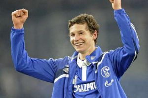 شالكه يمدد عقد المراهق دراكسلر