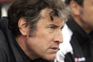 ماليساني يتولى تدريب جنوى الإيطالي