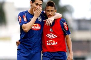 جانسو يرث قميص العظماء ونيمار يرتدي القميص رقم 11 في كوبا أمريكا