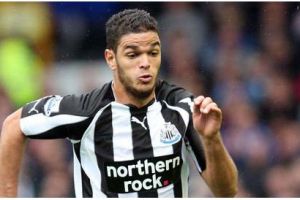 الإصابة تبعد بن عرفة عن جولة نيوكاسل