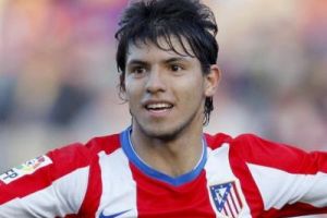 اجويرو.. مستعد للقتال من اجل البطولات مع مانشستر سيتي 