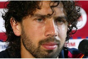 تومازي يهدد بالإضراب لتأجيل انطلاق الكالتشيو