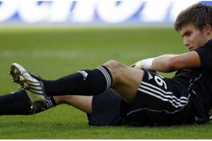 غيفر حارس ليفركوزن يعاني من فقدان للذاكرة