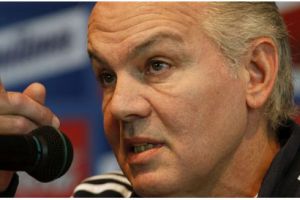 سابيلا يعلن أول تشكيلة للأرجنتين تحت قيادته