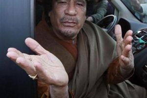 القذافي: يجب على سكان طرابلس 'تطهير' عاصمة ليبيا  