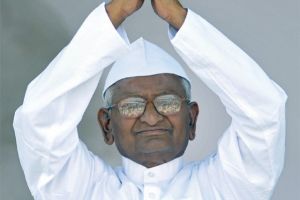 آنا هازاري