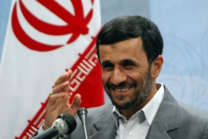 الرئيس الإيراني يقترح عقد اجتماع في طهران لبحث التوتر في سورية