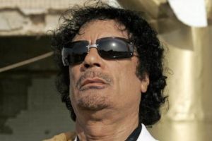 تسجيل صوتي : القذافي يصف ما يجري في ليبيا بـ'المهزلة'