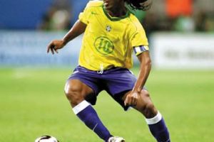 رونالدينيو مجددا في تشكيلة البرازيل 