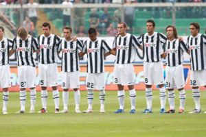 يوفنتوس وجنوى يقتسما صدارة الدوري الإيطالي