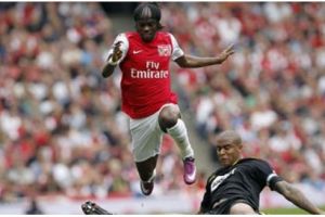 جيرفينيو يؤكد سعادته باللعب في إنكلترا