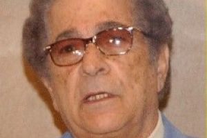 وفاة الاديب المصري أنيس منصور 