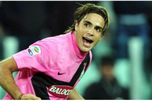 يوفنتوس يستعيد صدارة الدوري الإيطالي بالفوز على فيورنتينا 